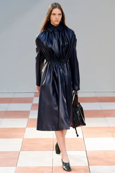 Look 13